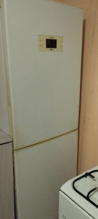 Холодильник не рабочии