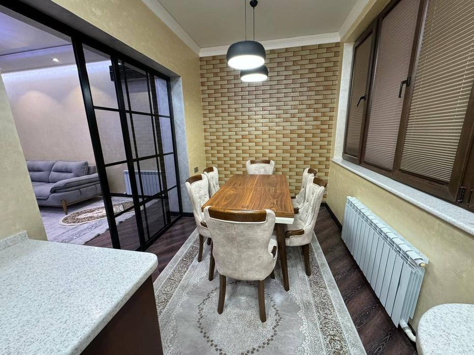 Квартира продается 3/4/4 на Кунаева