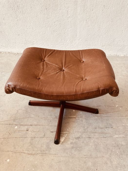 Датска въртяща се кожена табуретка (Ottoman) – Danish Modern, 70-те години