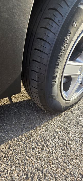 Vand Hyundai ix35 tucson 2015 1.6 GDI benzina 120000 km stare excelentă