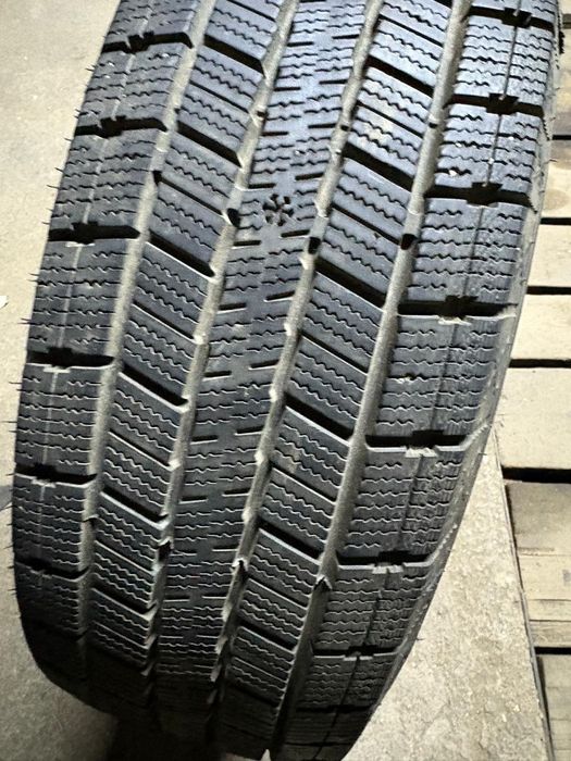 Продам зимнию 4шт.