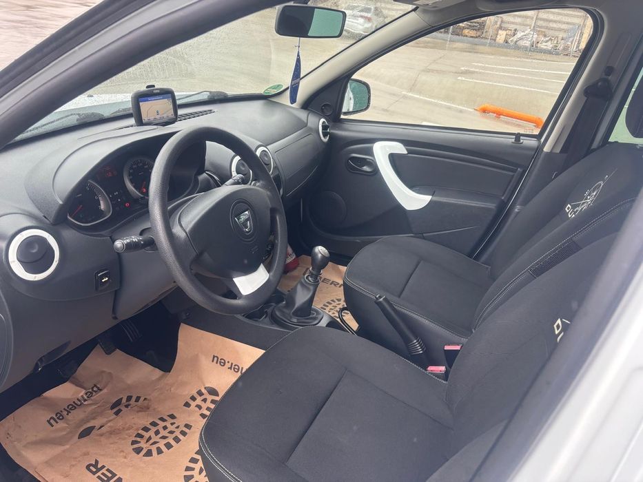 Vând Dacia daster 2013 noiembrie 4×4diesel175000km