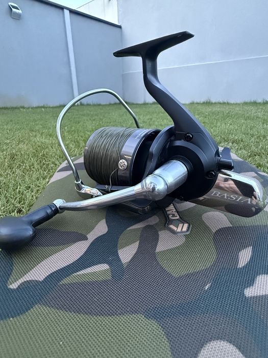 Vand 3 mulinete Daiwa Basia QDX Tournament plus 3 tamburi de rezerva  ( cadou 3 huse transport )