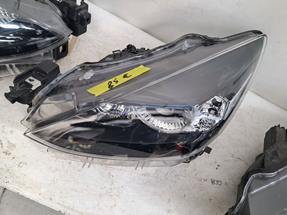 Фар Mazda 2 2016/2022г