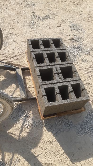 Shlakablok ishlabchiqozish stanogi