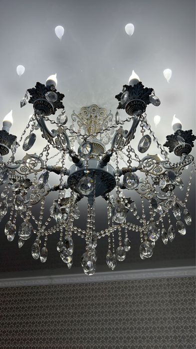 Продам люстру за 20000