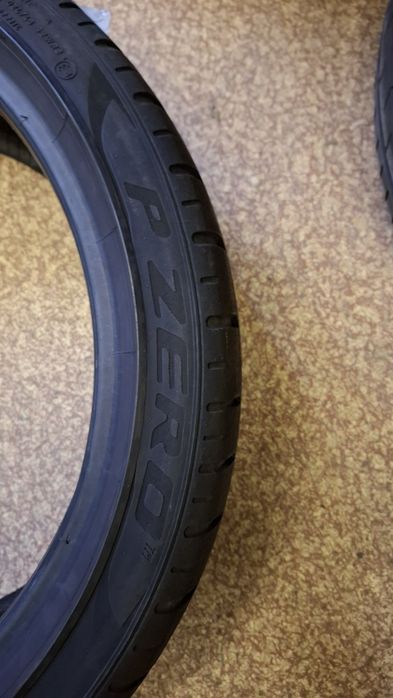 2бр летни гуми Pirelli P Zero 225 40 18