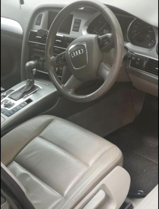 Vând A6 volan pe dreapta