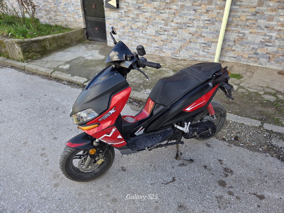 Скутер benelli 50cc