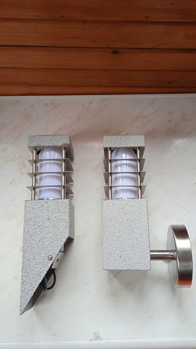 Градинска лампа за фасада и ограда