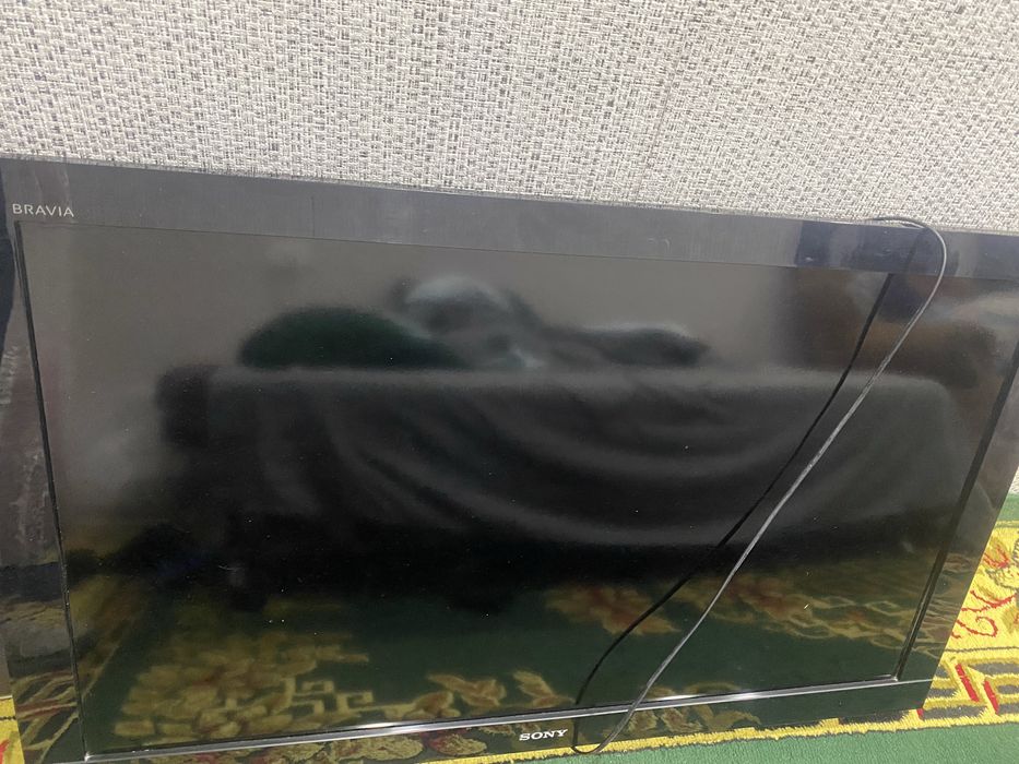 Телевизор Sony 108дюйма
