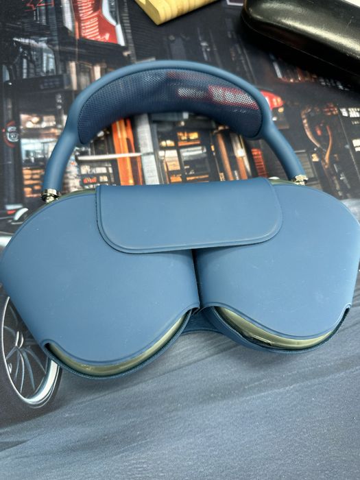 Продам Airpods Max