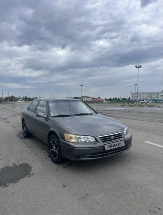 Toyota Camry 2000