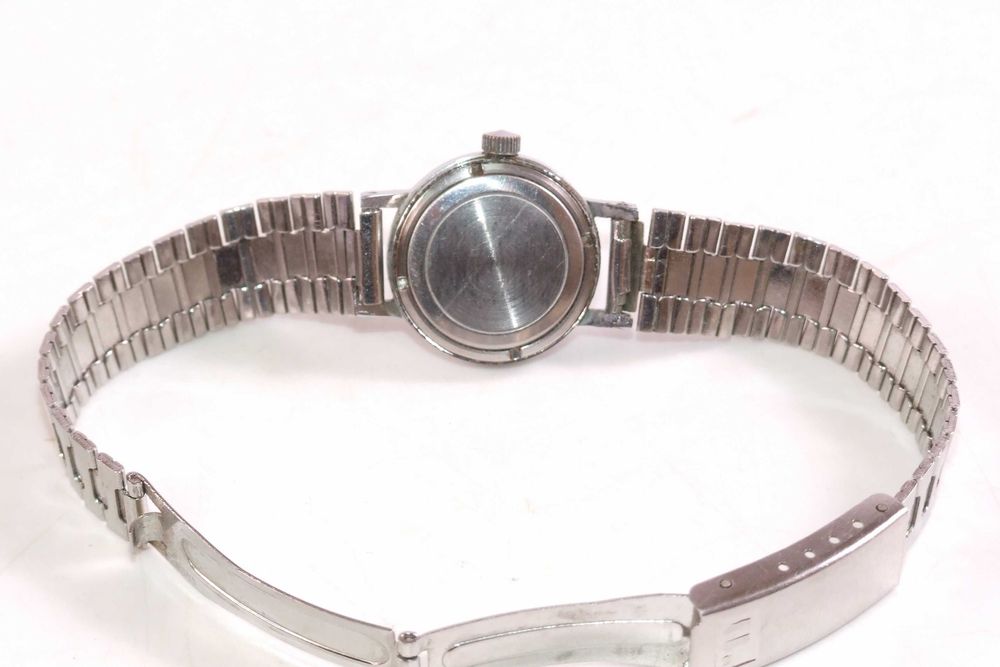 Ceas SLAVA 17 rubine, mecanic, bratara si carcasa otel inoxidabil, NOU