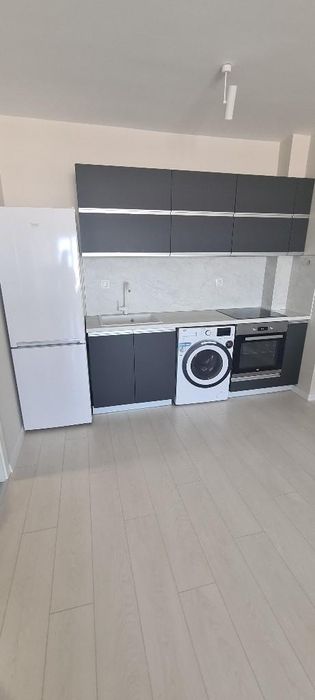 Дава се под наем Двустаен апартамент в Пловдив, Тракия - 75 кв.м за 484.5 € - Снимка #1