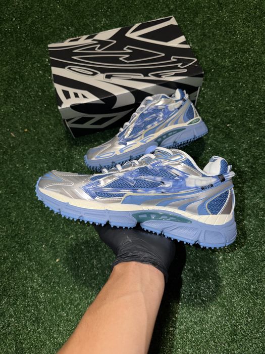 Off White Be Right Back