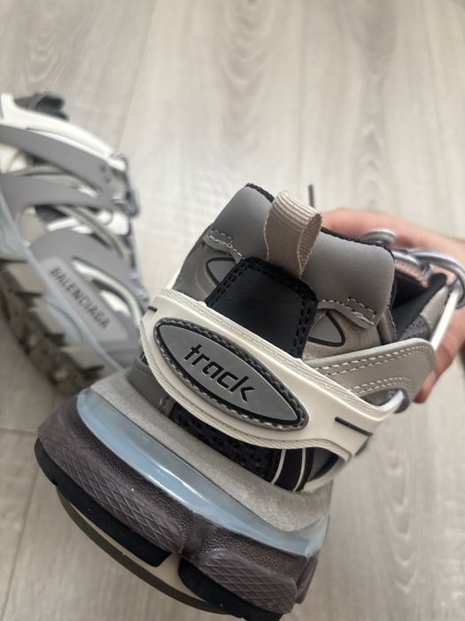 Balenciaga Track