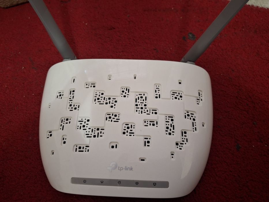 Интернет роутер, ADSL подключаеться