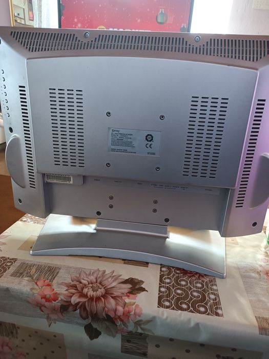 Плазмен телевизор 20 инча