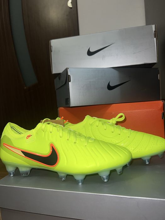 Tiempo Legend 10 Elite SG-PRO AC