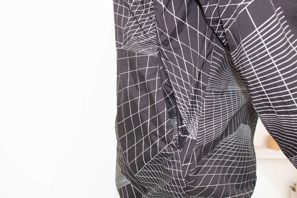 Superdry Run Lightweight Wind Shell мъжко яке тип ветровка черно светлоотразително S-М