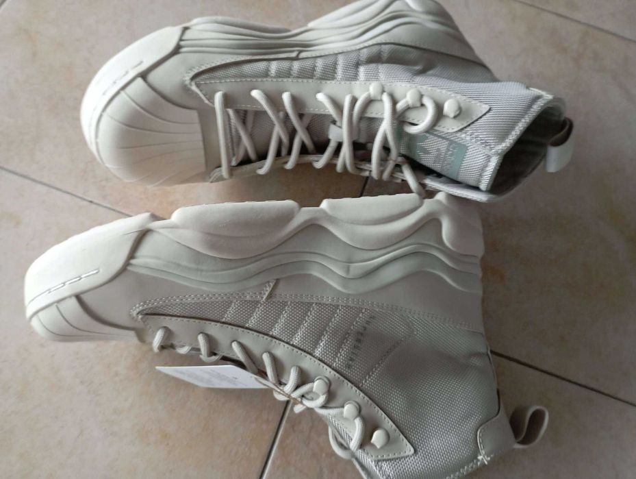 Дамски адидас Газел, Terrex, NMD, Samoa, aSTM, У/Б, Stan, Суперстар.