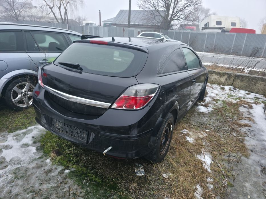 Portiera Stanga Opel Astra H GTC + alte piese