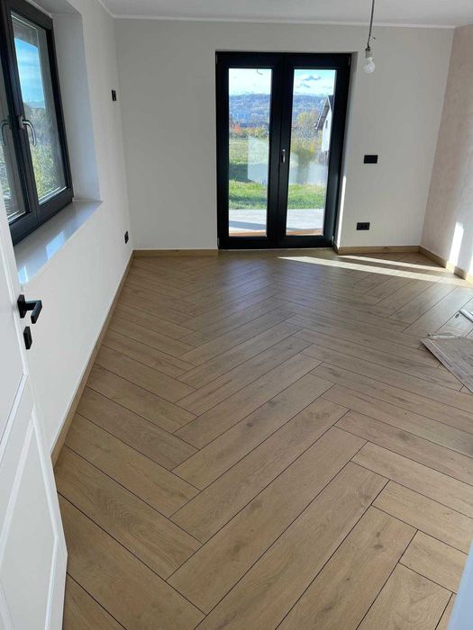 Montaj gresie, faianță, marmură, granit, parchet și piatră decorativă