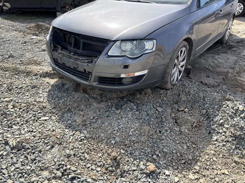 Преден капак за Пасат б6