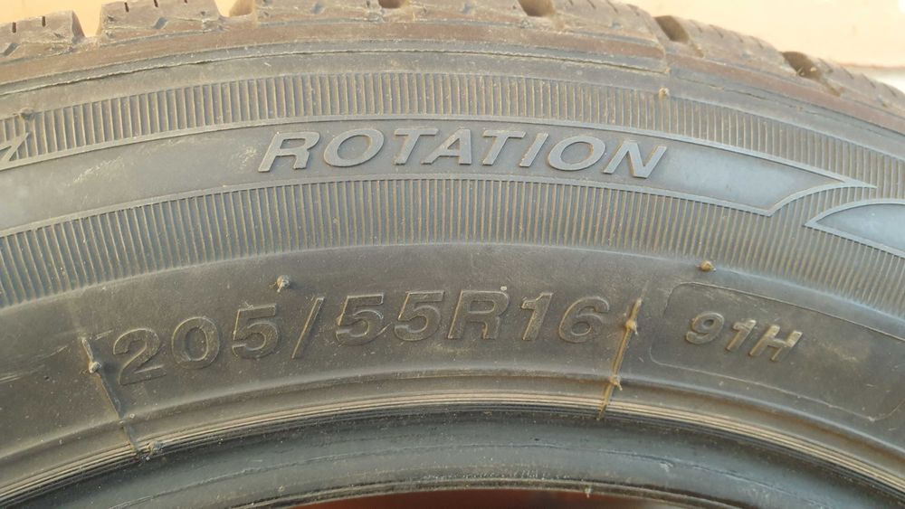 Продам зимние шины 2 шт за 45000
