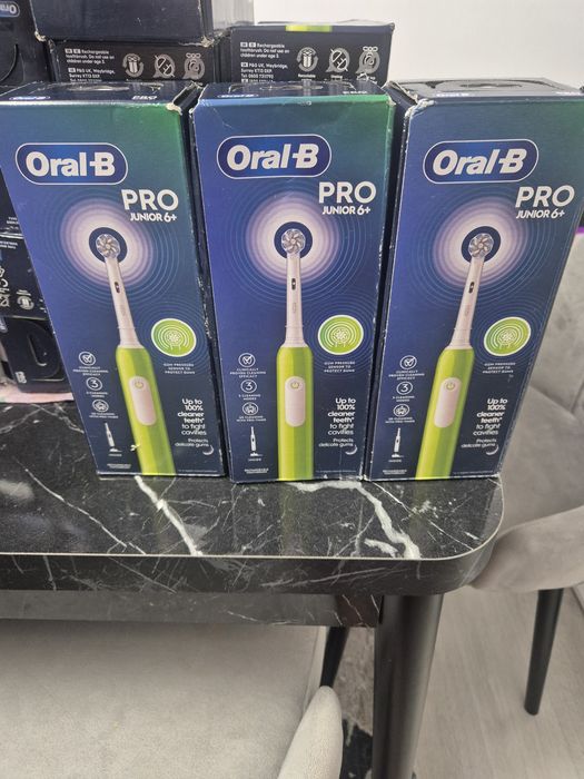 Periuța electrica Oral B junior