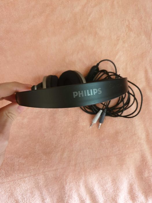 Продам оригинальные наушники Philips SHM7410