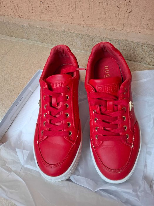 Дамски маратонки кецове Guess 38