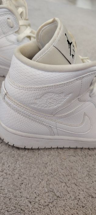Ghete Air Jordan 1 Mid BQ6472-110 Femei Alb Nr. 40.5