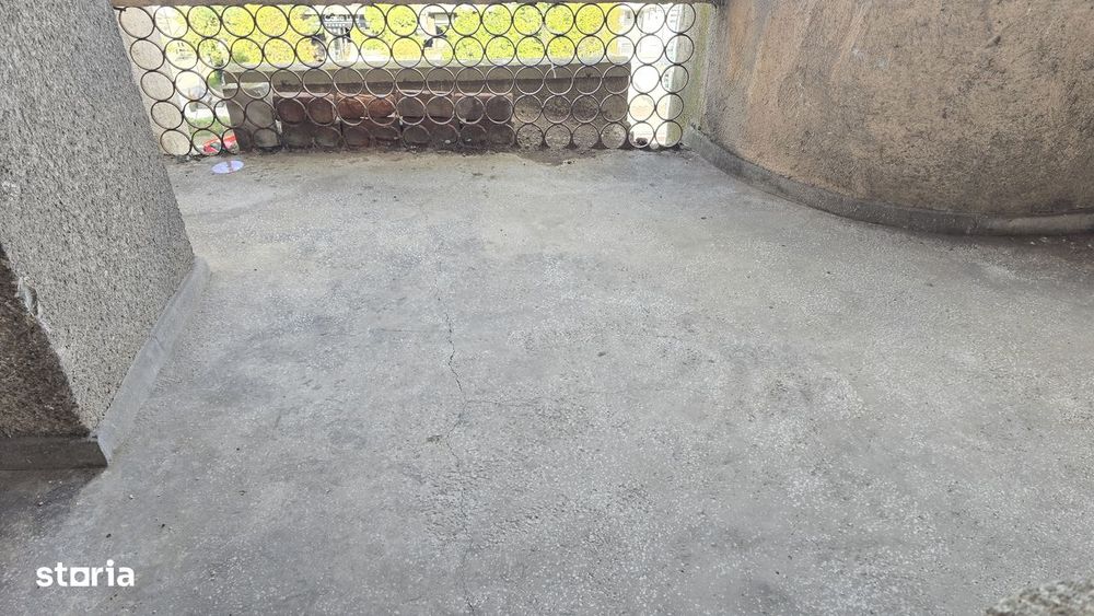 Vand apartament 4 camere dec. Deva,  22 Decembrie et 5, bloc de 6 et