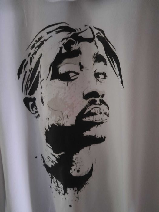 Мъжки суитчър на Adidas със снимка на 2Pac!