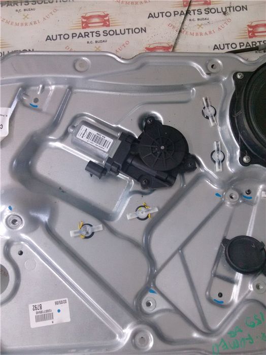 Motoras macara geam usa dreapta fata alfa romeo 159