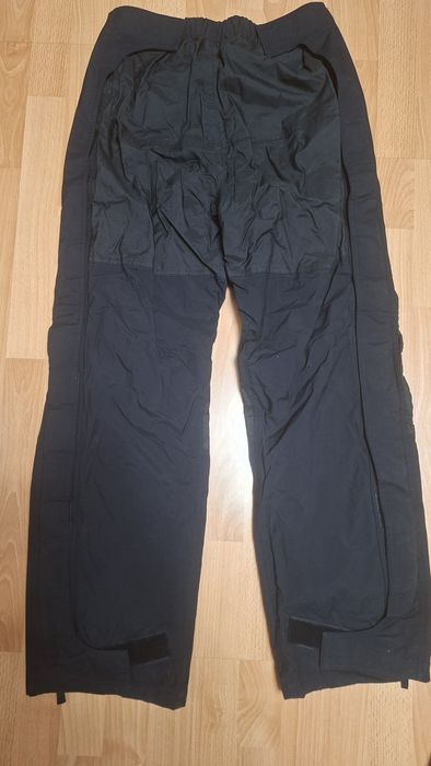 Штаны HellyHansen для альпинизма.