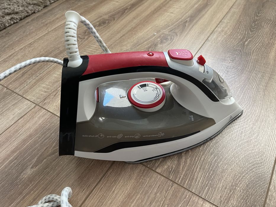 Fier de călcat Easy Home
