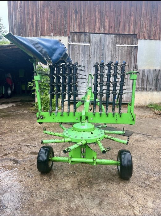 Сеносъбирач Deutz-Fahr