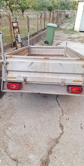 Продава Ремарке.