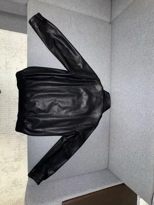 Продам новую кожанку