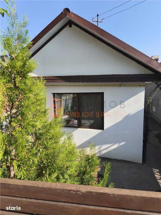 EXCLUSIVITATE! Casa tip parter zona 23 August