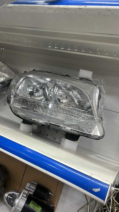 фары Mercedes Sprinter 907 кузов