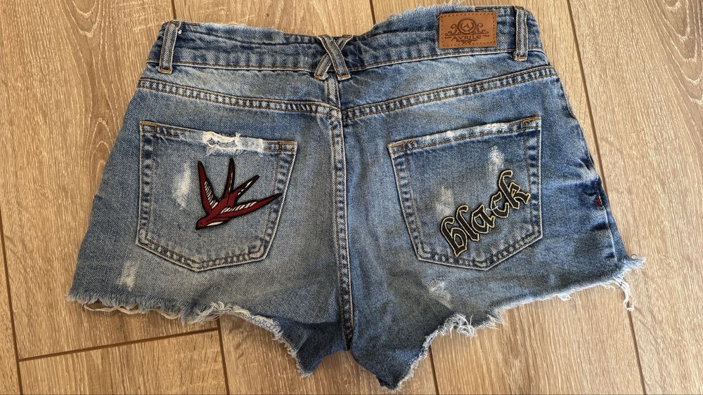 Къси дънки – отлично състояние