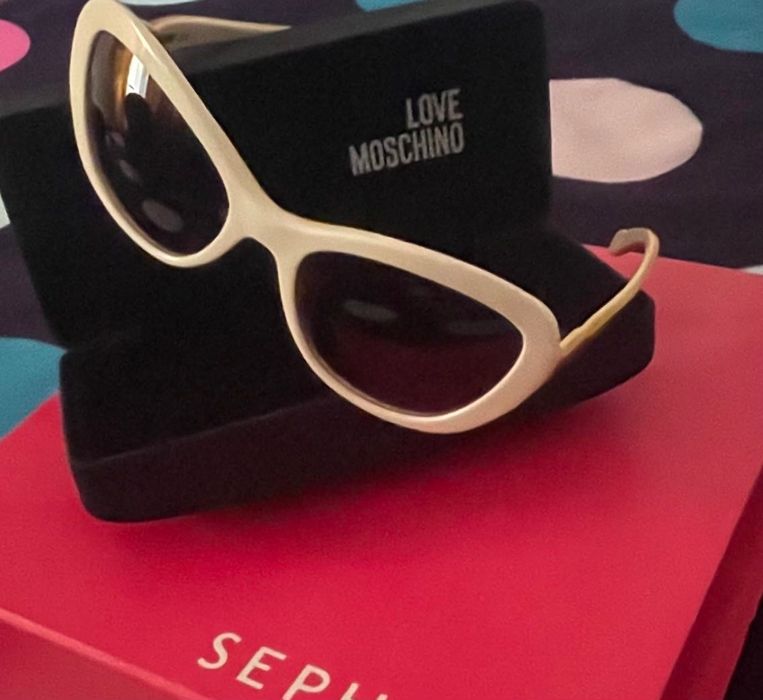 Ochelari de soare moschino