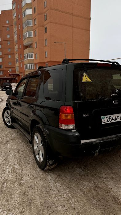 Ford escape продам