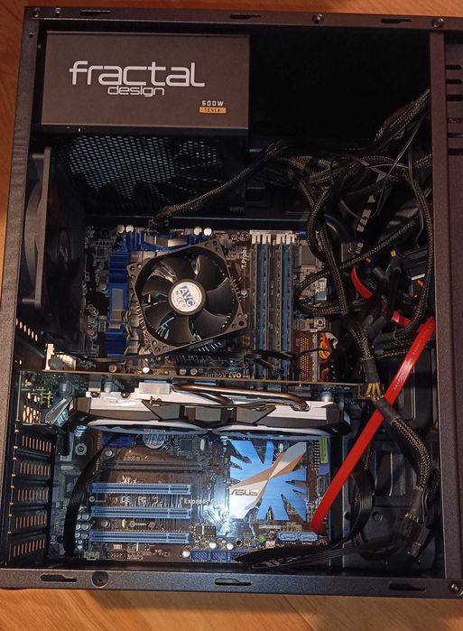 Геймърски компютри - 16GB RAM SSD RX580 8GB DDR5