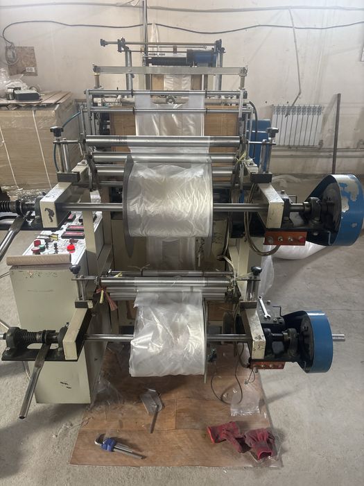 Пакет өндірісіне арналған автомат станок | Жұмыс істеп тұр