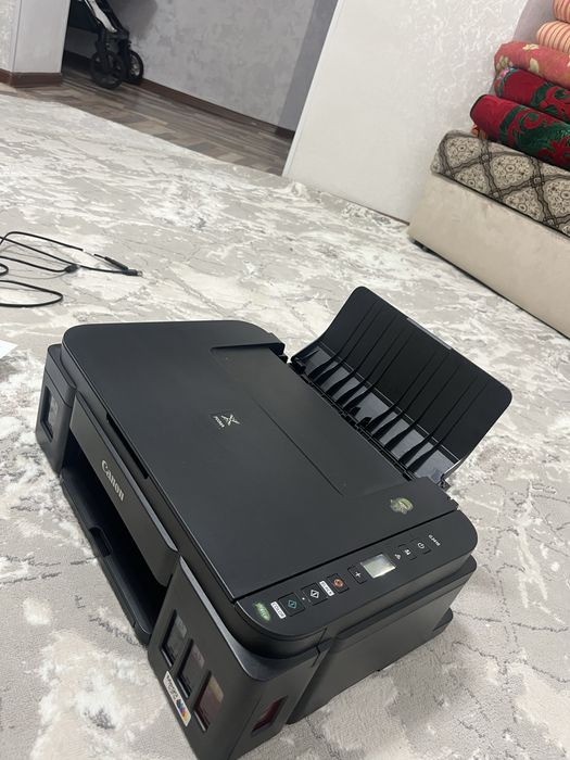 Цветной принтер Canon